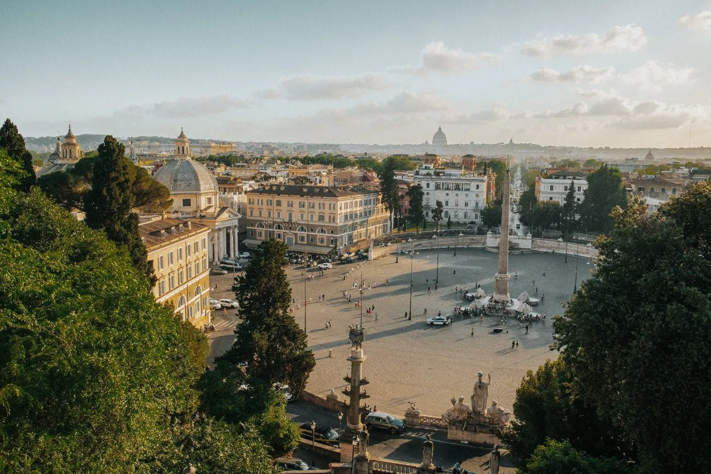 Španělské schody v Římě: historie + 10 tipů v okolí 12 Náměstí Piazza del Popolo v Římě