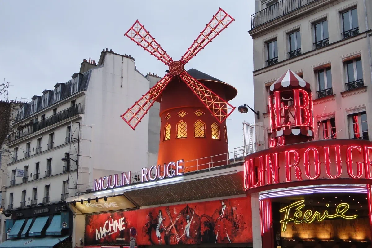 Paris, France : 40 meilleurs conseils et choses à voir et à faire 11 Le Moulin Rouge vaut le détour à Paris