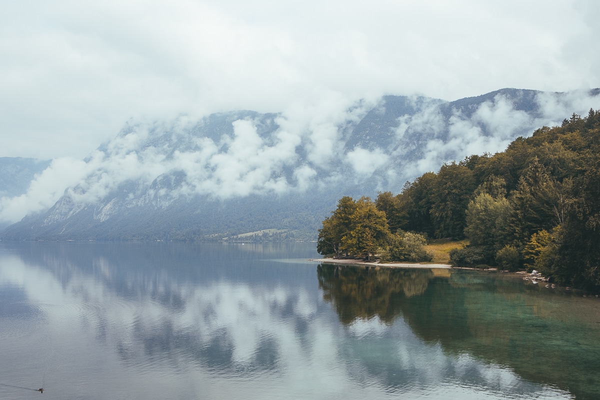 Roadtrip prin Slovenia: Itinerariu de 7 zile 3 Lacul Bohinj în Alpii Iulieni
