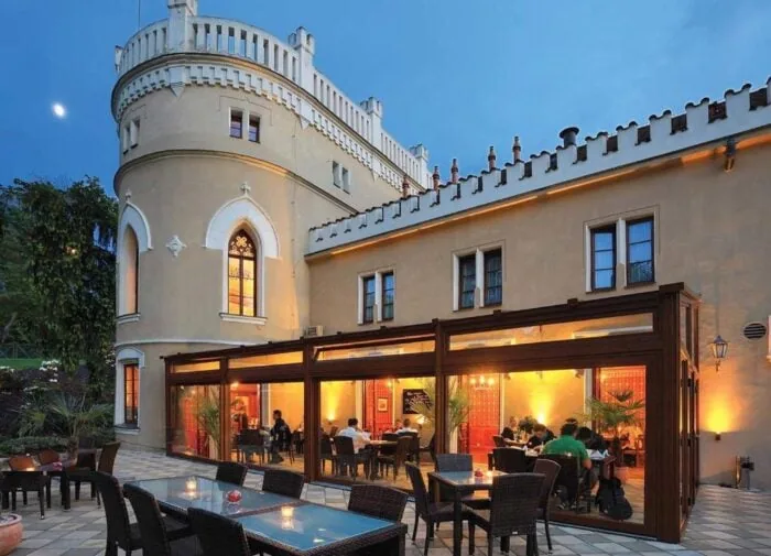 28 wskazówek dotyczących najlepszych hoteli wellness i pobytów wellness dla dwojga w Czechach 17 Chateau St. Havel - wellness w Pradze 4