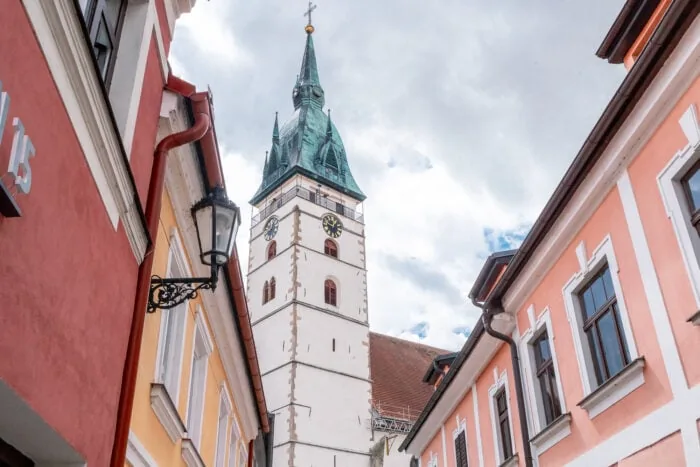 Městská vyhlídková věž při kostele Nanebevzetí Panny Marie