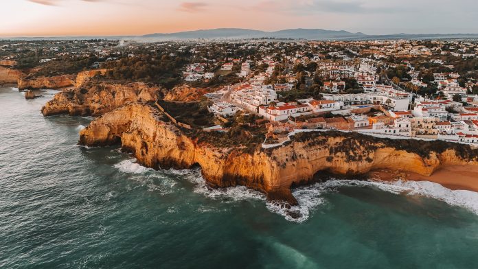 What to do and see in Carvoeiro - Algarve