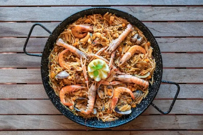 Fideuá – jídlo podobné paelle