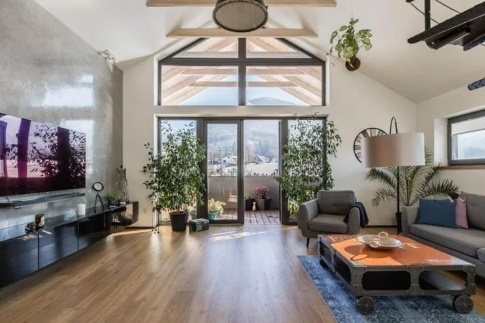 Hotel Maralák – vířivka na terase s výhledem na Beskydy