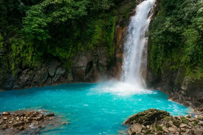 kam na dovolenou k moři v prosinci -Kostarika