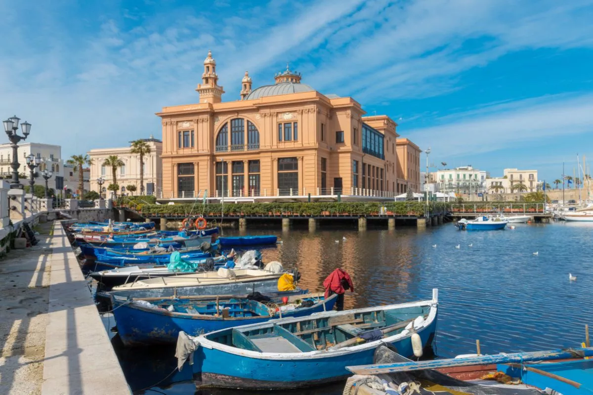 Co vidět v Bari:   Divadlo Margherita