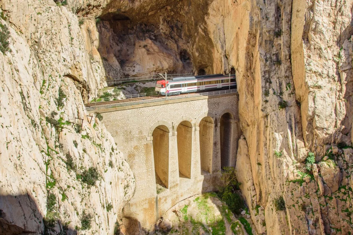 Železnica vedúca cez Caminito del Rey