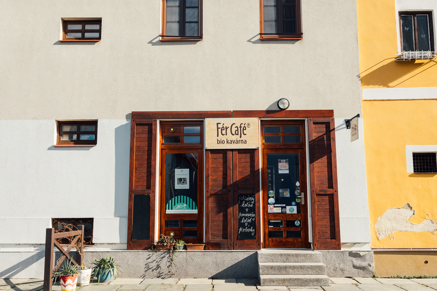 Nejlepší kavárny v Českých Budějovicích – Fér Cafe