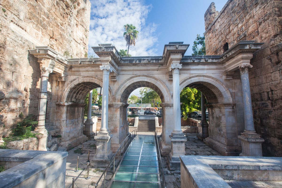 Brána v starověkém centru Kaleici