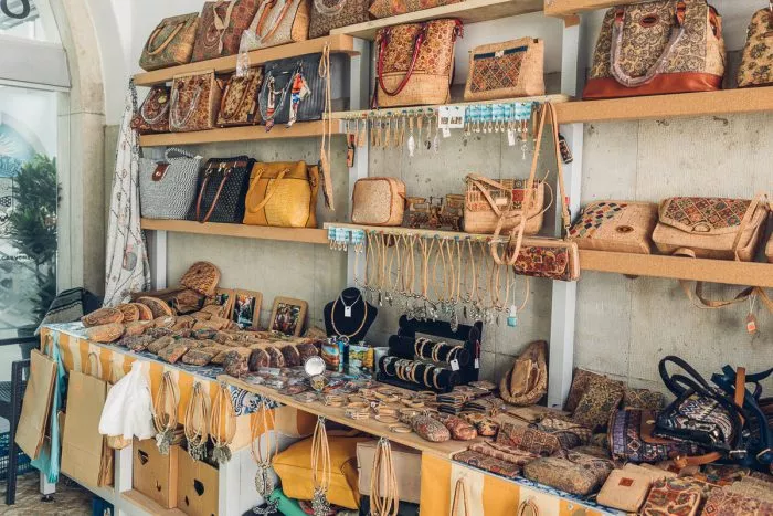 El corcho está por todas partes en Portugal