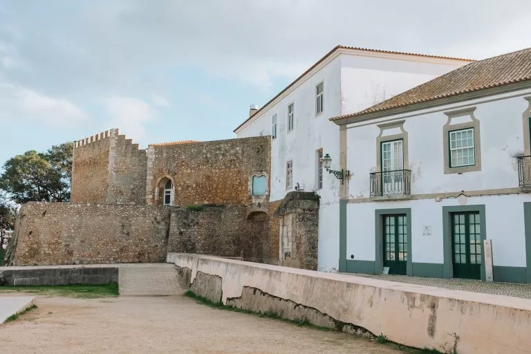 Les remparts de Lagos - monuments et suggestions de sites à visiter