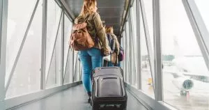 Főoldal 8 Mit vihetek fel a repülőre 2026: mi engedélyezett és mi tilos a fedélzeten