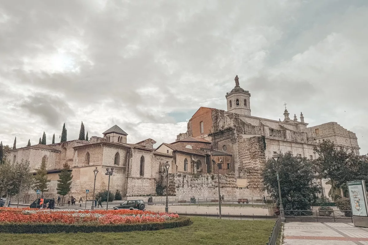 Valladolid, Španielsko: 11 tipov, čo vidieť a robiť 5 Katedrála vo Valladolide