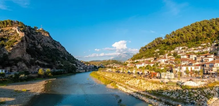 Levné letenky do Albánie – jak je pořídit výhodně?