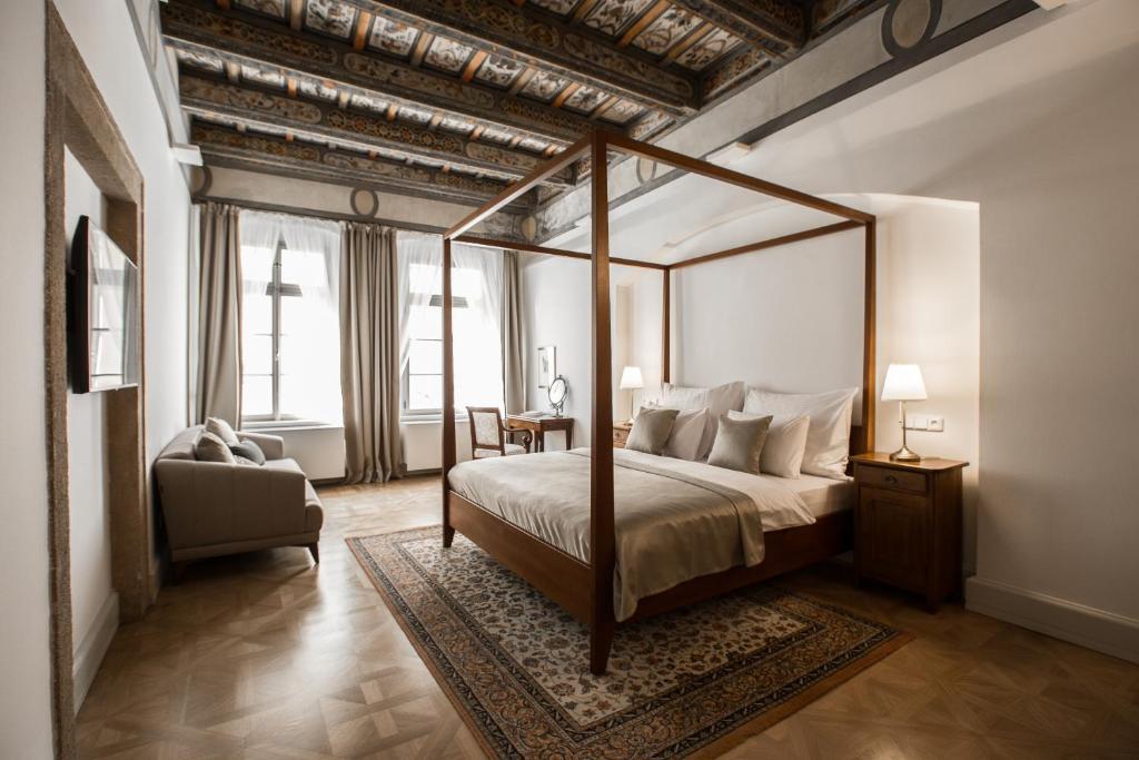 Hotel Neruda