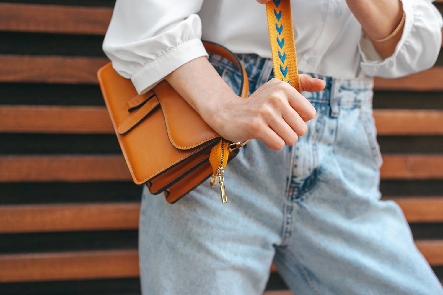 s-cim-crossbody-kabelku-kombinovat.jpg