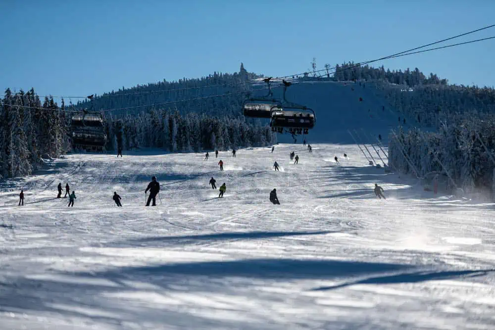 Lyžování v Polsku: Levnější alternativa k Alpám + 5 tipů na nejlepší skiareály 2 Szczyrk Mountain Resort