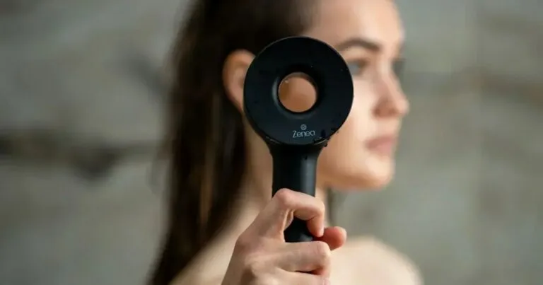 Vlasy jako ze salonu: proč hraje kvalita vody větší roli, než si myslíme