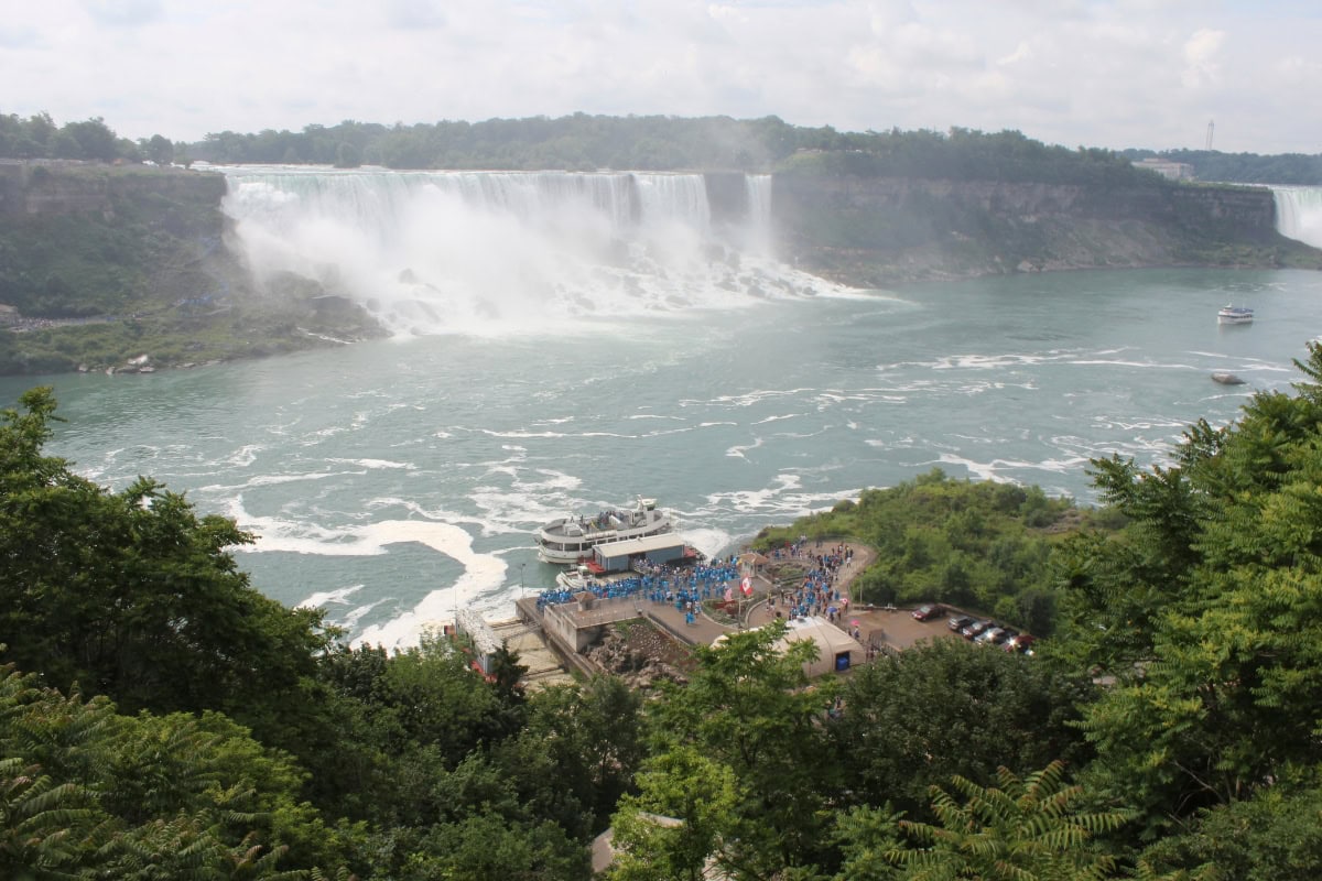Niagarské vodopády: 19 tipů, co vidět, dělat a na co si dát pozor 5 niagarske vodopady Skylon Tower