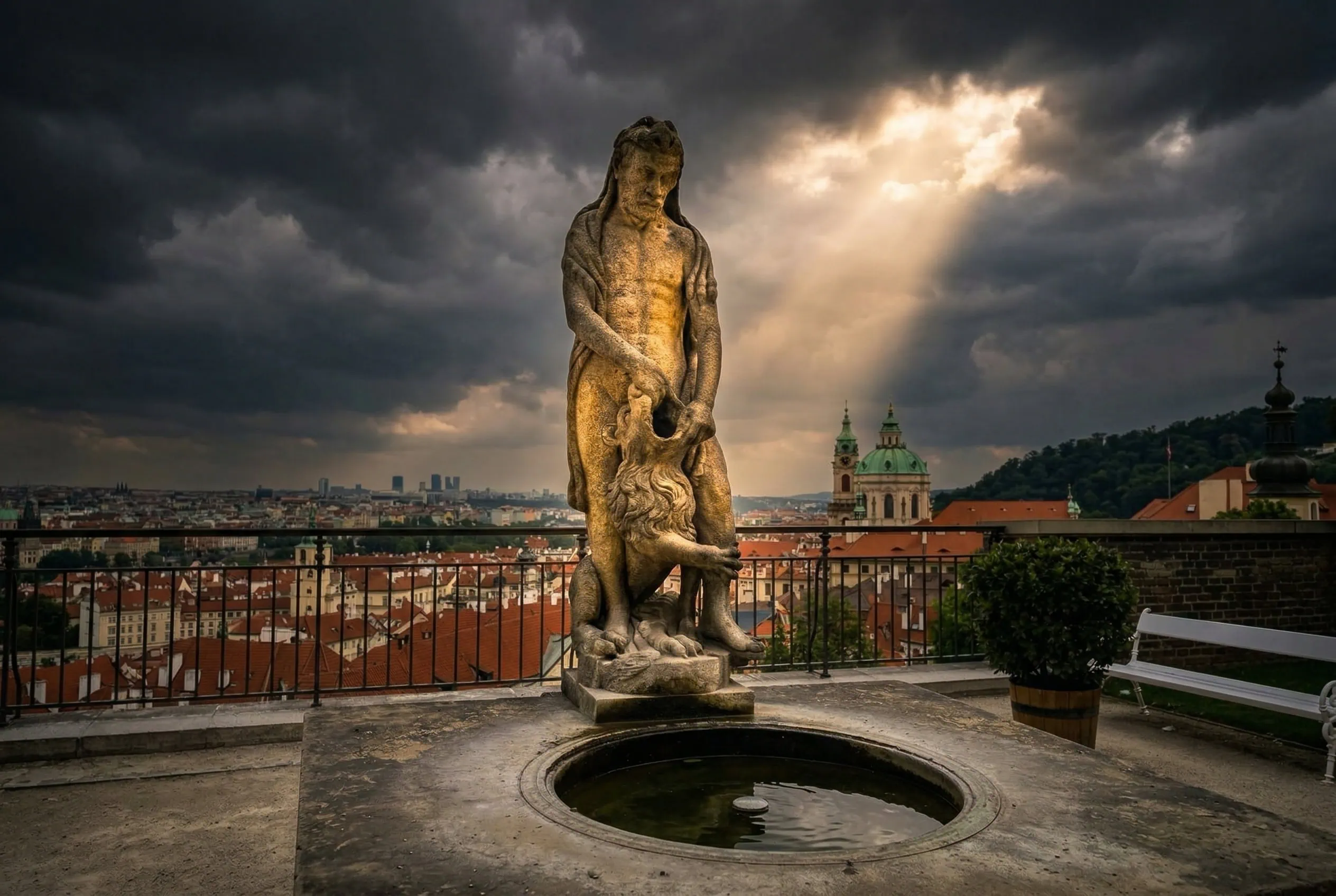 Vue sur Prague depuis les Jardins Sud du Château de Prague