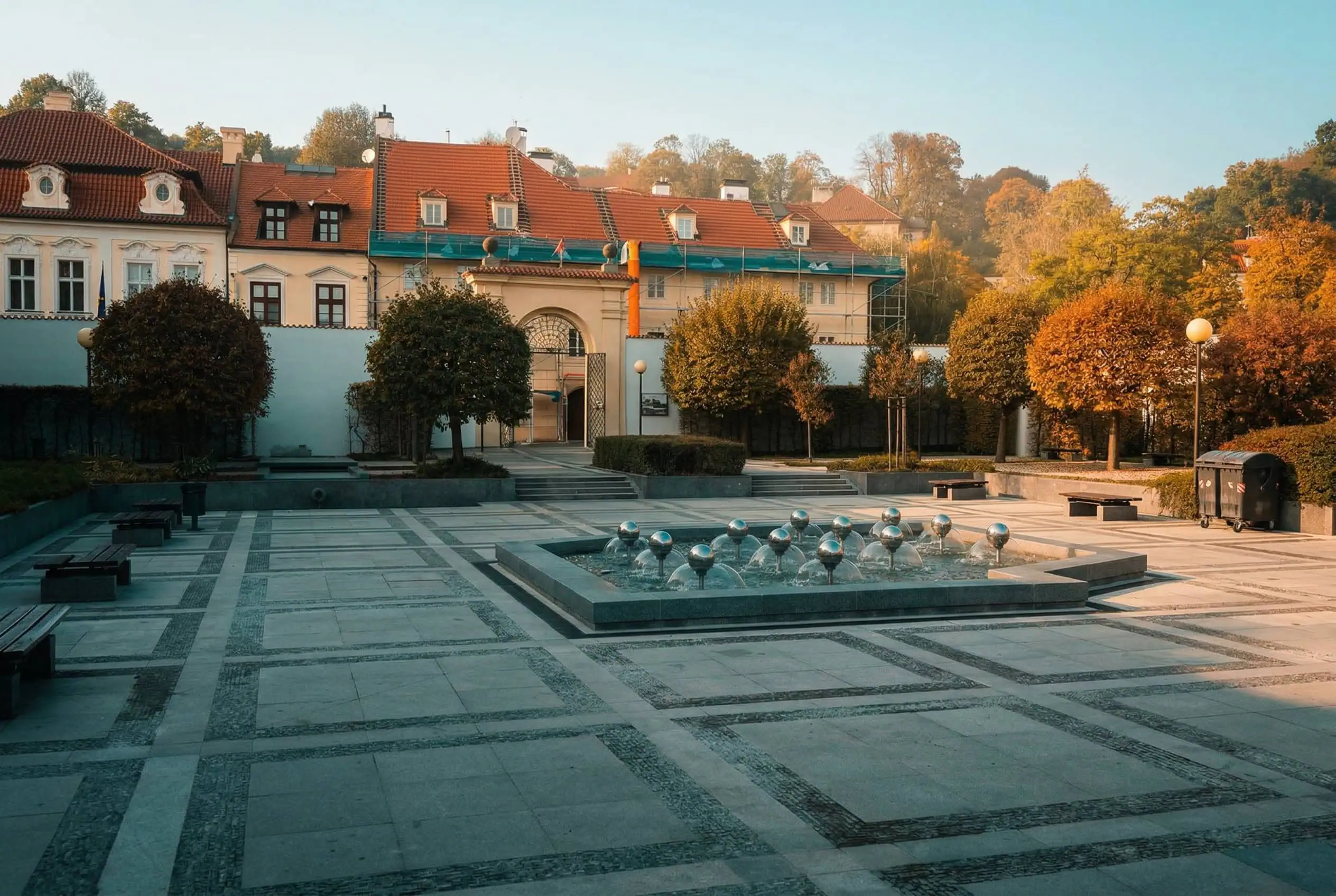 Chemin vers le Château de Prague depuis Malostranská