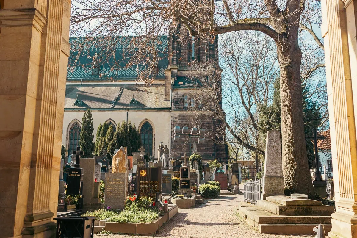 Vyšehradský hřbitov