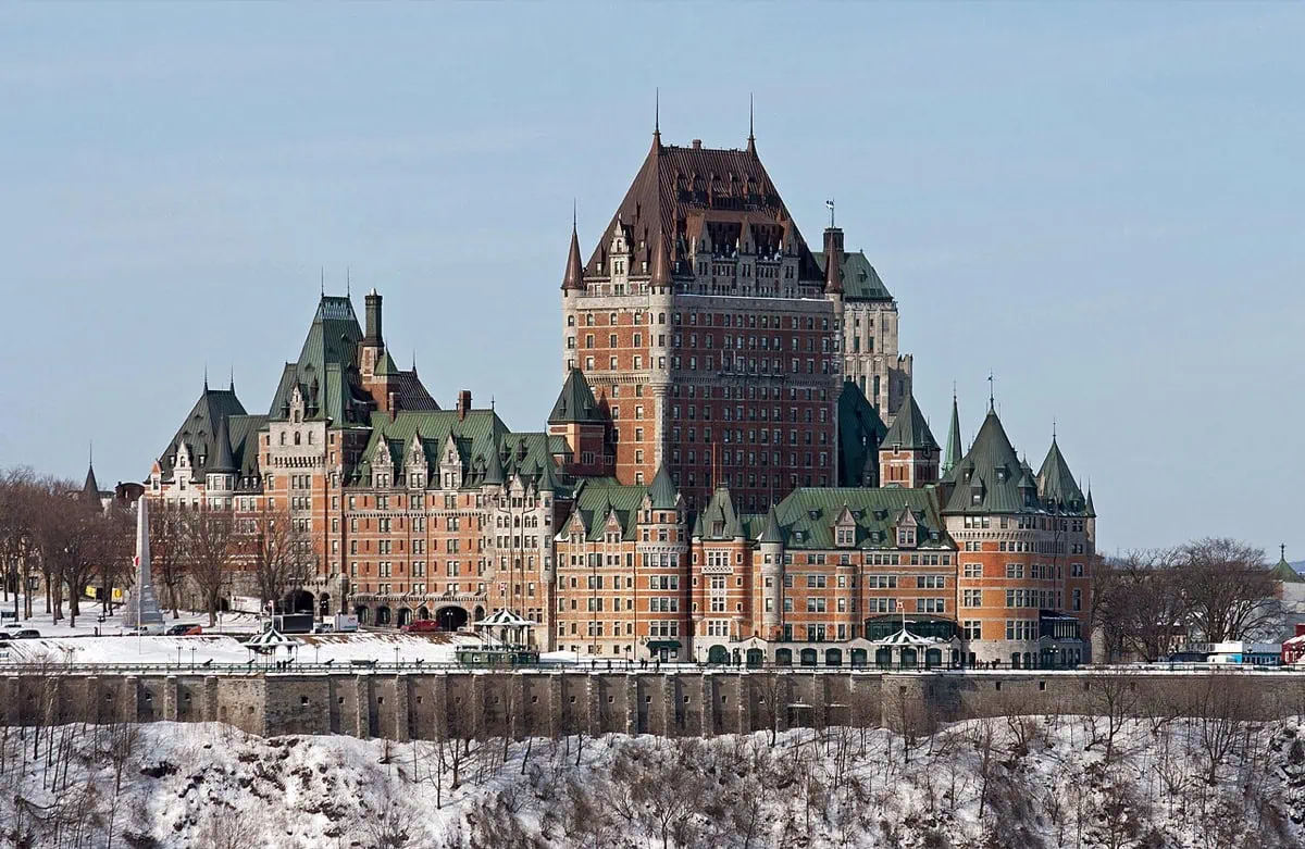 Provincie Quebec, Kanada: kompletní průvodce | 30+ tipů, co vidět a zažít 15 Hotel Château Frontenac ve Starém Quebecu s věžemi v zámeckém stylu