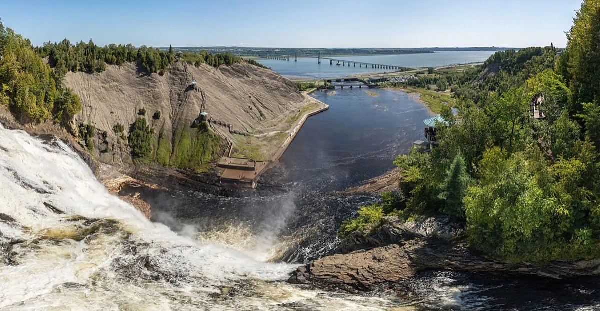 Vodopád Montmorency u Quebec City, vyšší než Niagarské vodopády