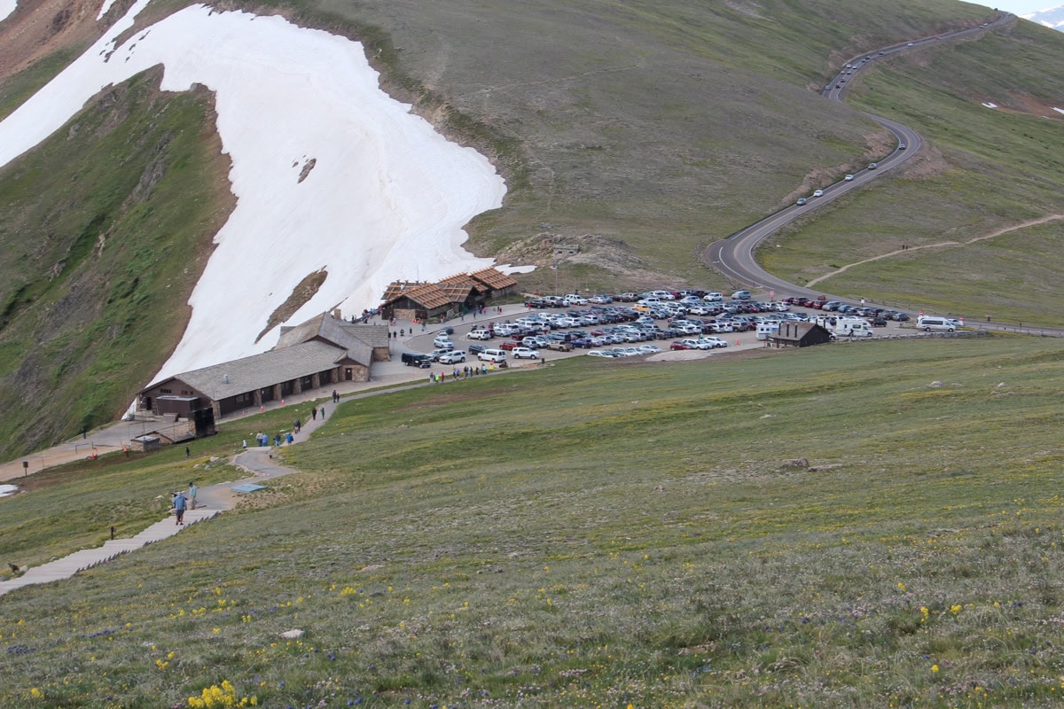 Rocky Mountain National Park, Colorado SUA: 15 sfaturi ce să vezi și să faci 3 Alpine Visitor Center in varful Trail Ridge Road