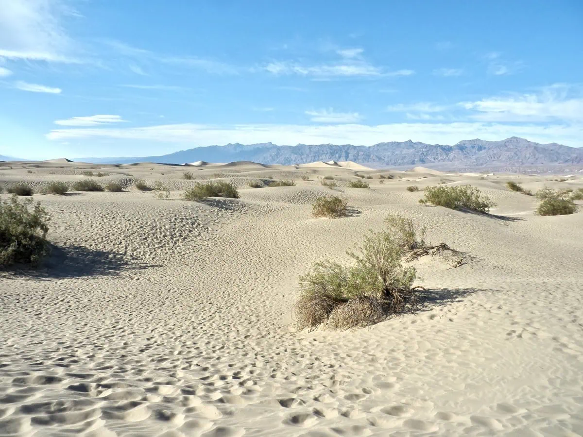 Pisecne duny Mesquite Flat v Death Valley