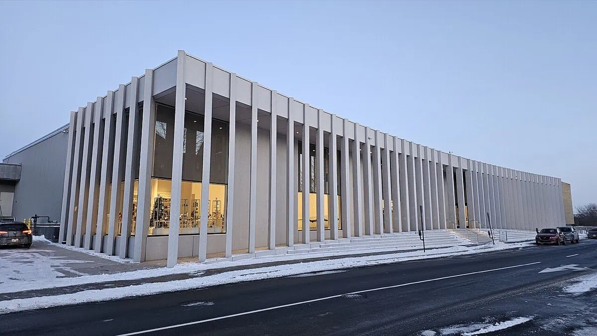 Budova Beaverbrook Art Gallery ve Frederictonu