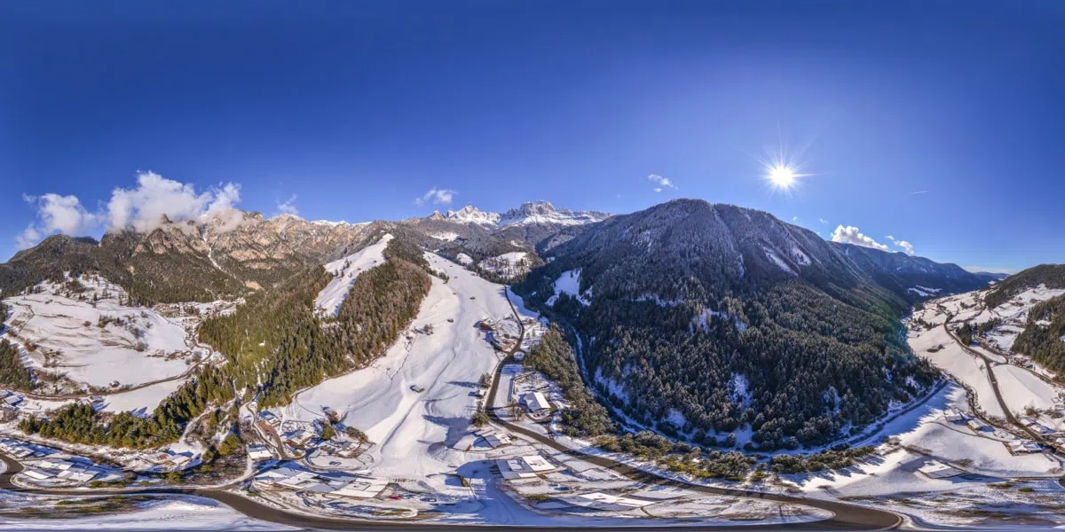 Lyzarska oblast Carezza Ski v Latemar