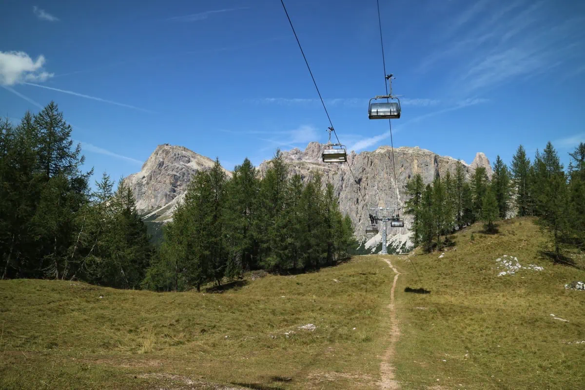 Sedackova lanovka u Rifugio Cinque Torri a Scoiattoli