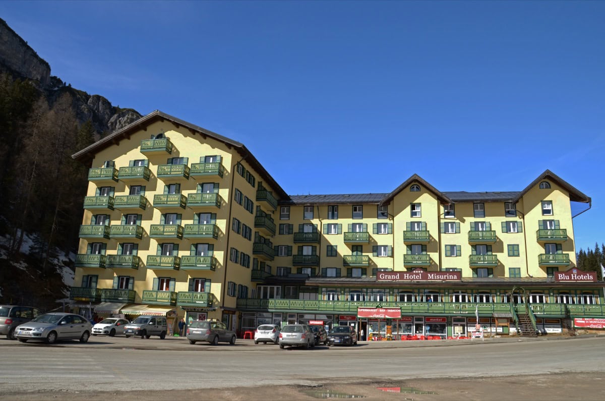 Lago di Misurina și Cadini, Dolomiti Italia: 10 lucruri de văzut și făcut 5 Grand Hotel Misurina langa lac, punct de plecare spre Col de Varda
