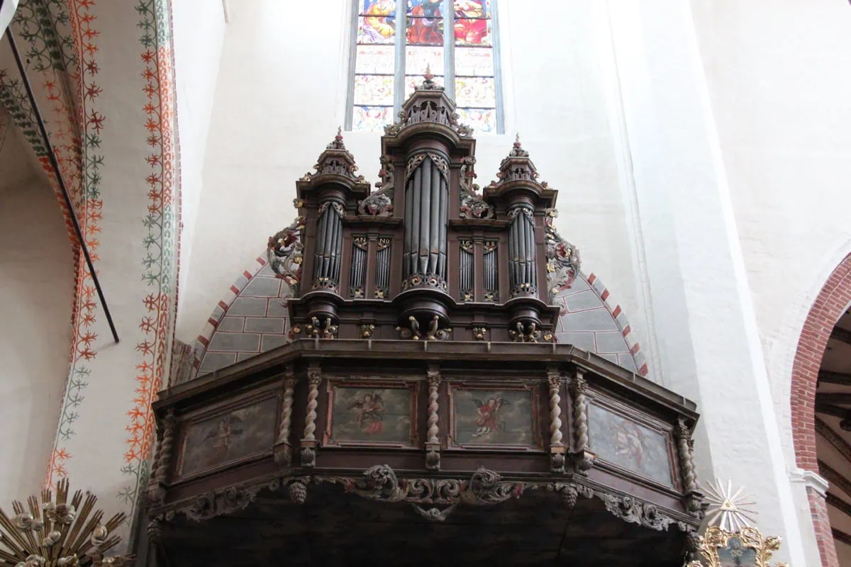 Toruň, Polsko: 12 tipů, co vidět a dělat (UNESCO, perník, Koperník) 15 Katedrala sv. Jana Krtitele v Torune