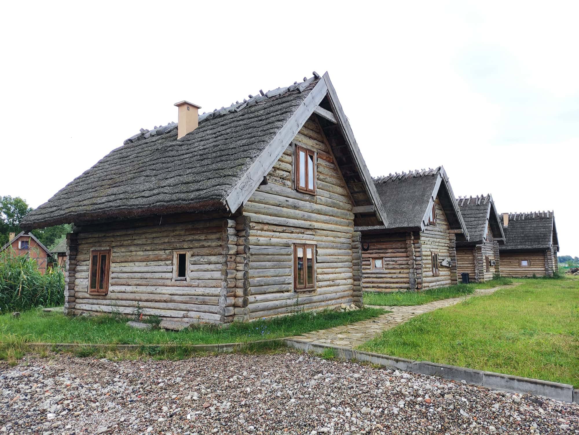 Międzyzdroje, Polsko: 15 tipů, co dělat na polské riviéře a ostrově Wolin 8 Centrum Słowian i Wikingów — vikingská vesnice ve Wolinu