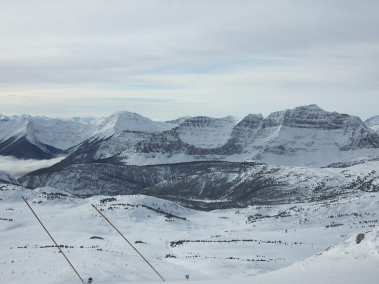 Lyzovani v Sunshine Village - Banff NP