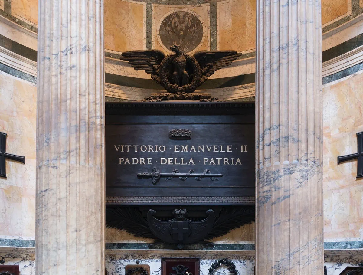 Hrobka italského krále Vittoria Emanuela II. v Pantheonu