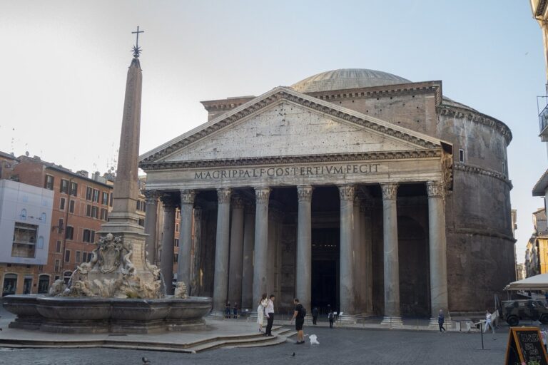 Řím 14 Pantheon v Římě: 9 tipů + vstupné, otevírací doba a historie