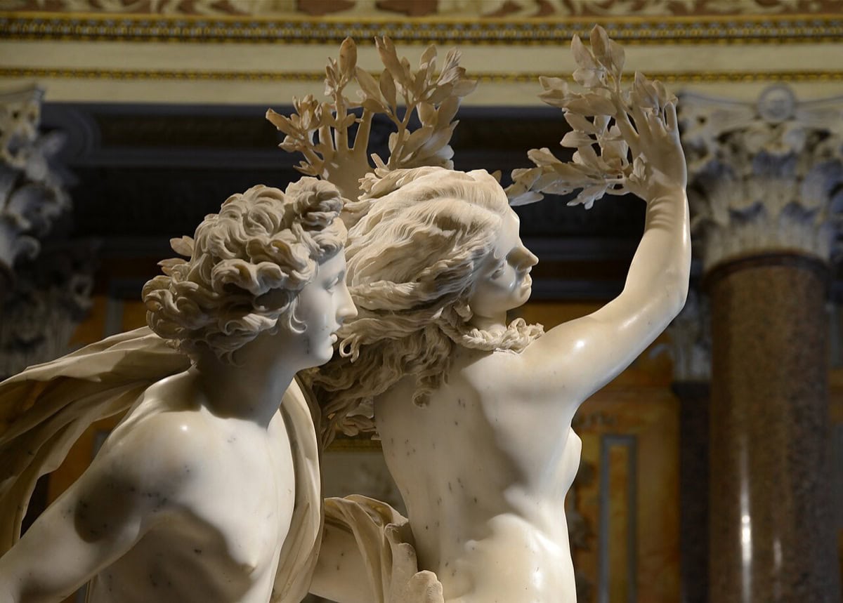 Galleria Borghese: bilete, rezervări + 12 lucruri de văzut 1 Grupul statuar Apollo și Dafne al lui Bernini din Galleria Borghese, detaliu al transformării în laur