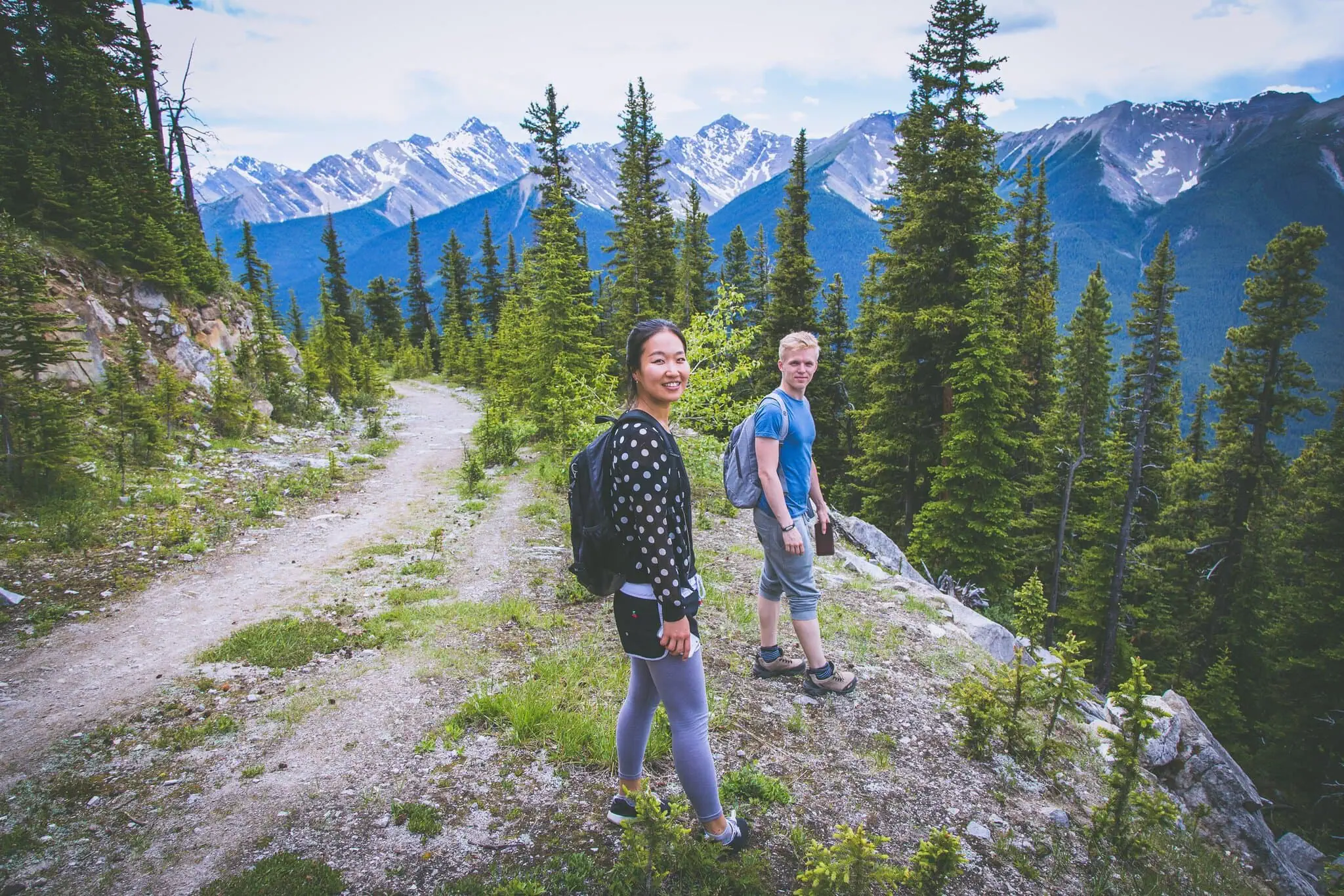 Vyhlídka z vrcholu Sulphur Mountain nad Banff
