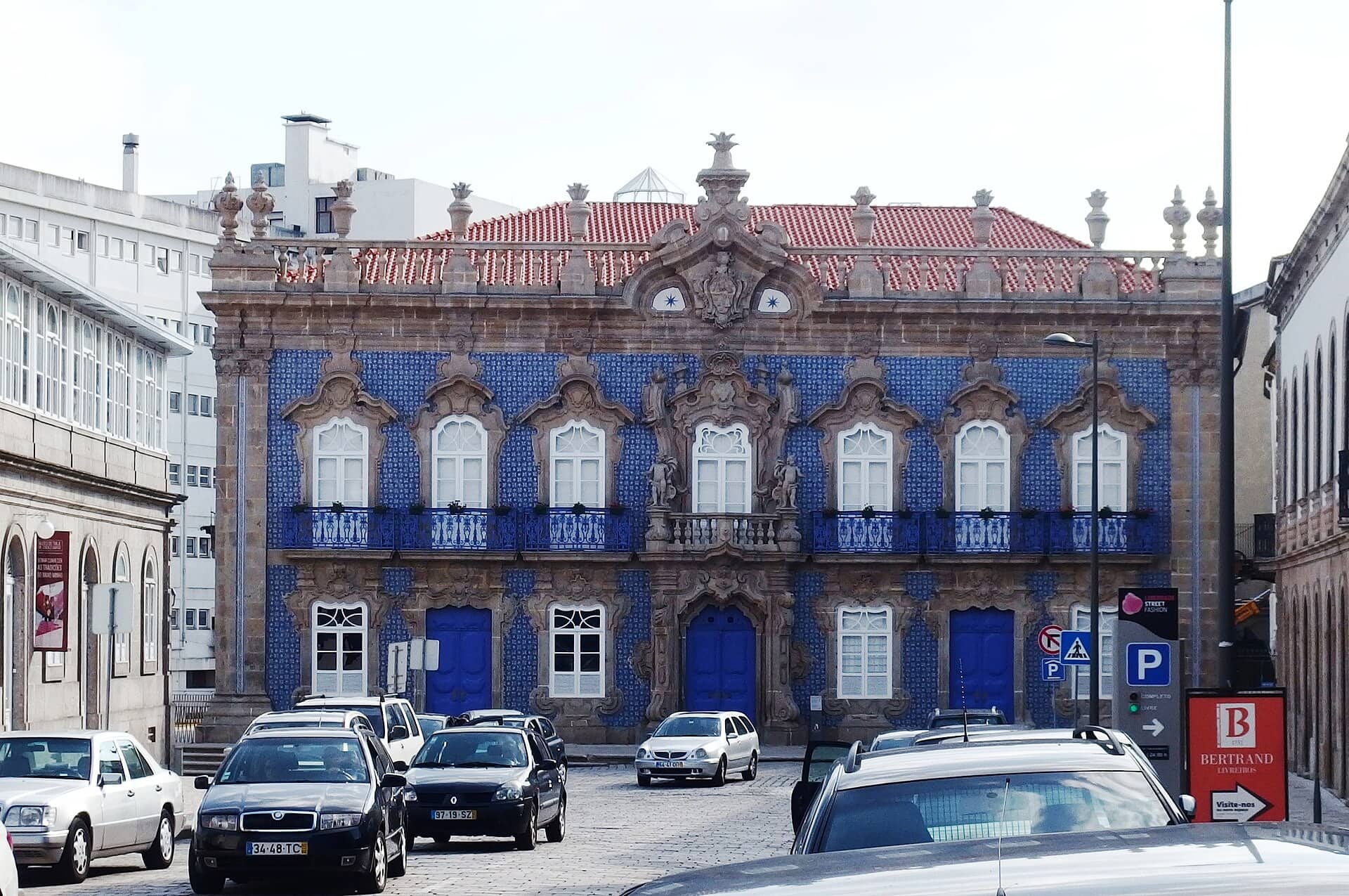 Braga, Portugalsko: 14 tipů, co vidět v barokním skvostu severu 8 Palácio do Raio a modré azulejos