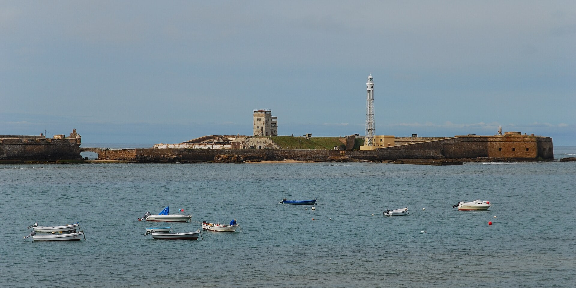 Cádiz, Španělsko: 15 tipů, co vidět v nejstarším městě Evropy 6 Pevnost Castillo de San Sebastián