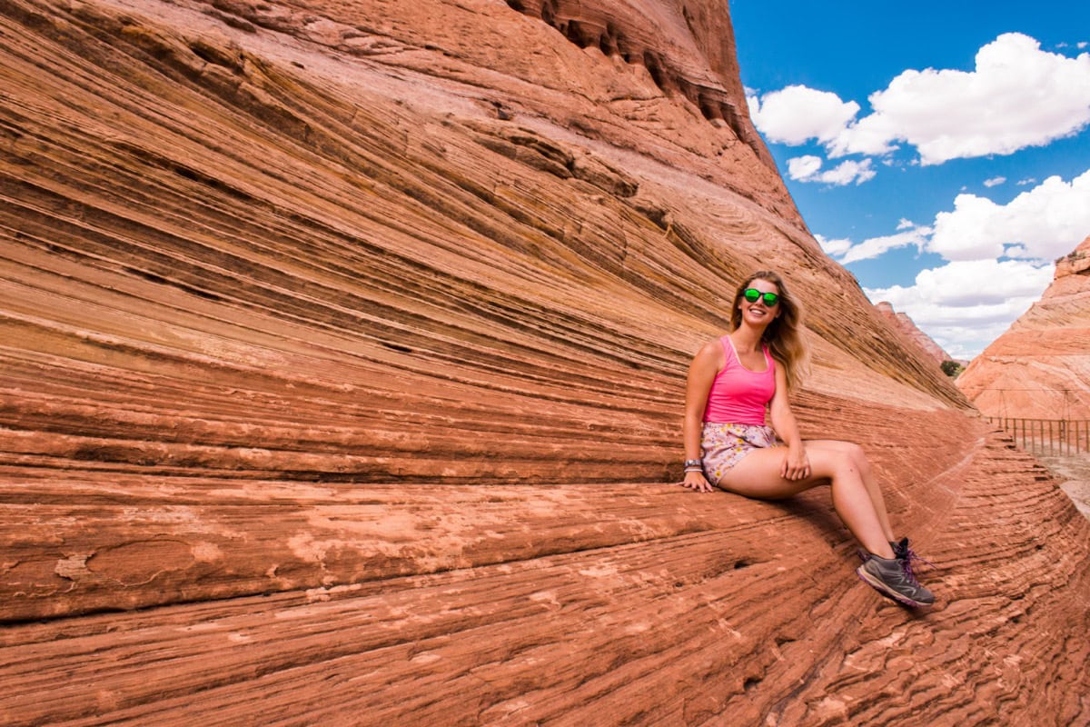 Capitol Reef National Park, Utah SUA: 15 sfaturi ce să vezi și să faci 12 Vedere spre peretii ondulati de gresie din Capitol Reef
