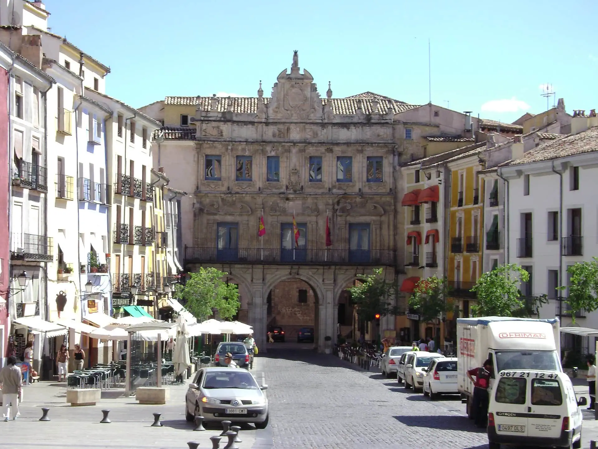 Cuenca, Španielsko: 13 tipov a visuté domy 4 Plaza Mayor (Hlavné námestie) v Cuence