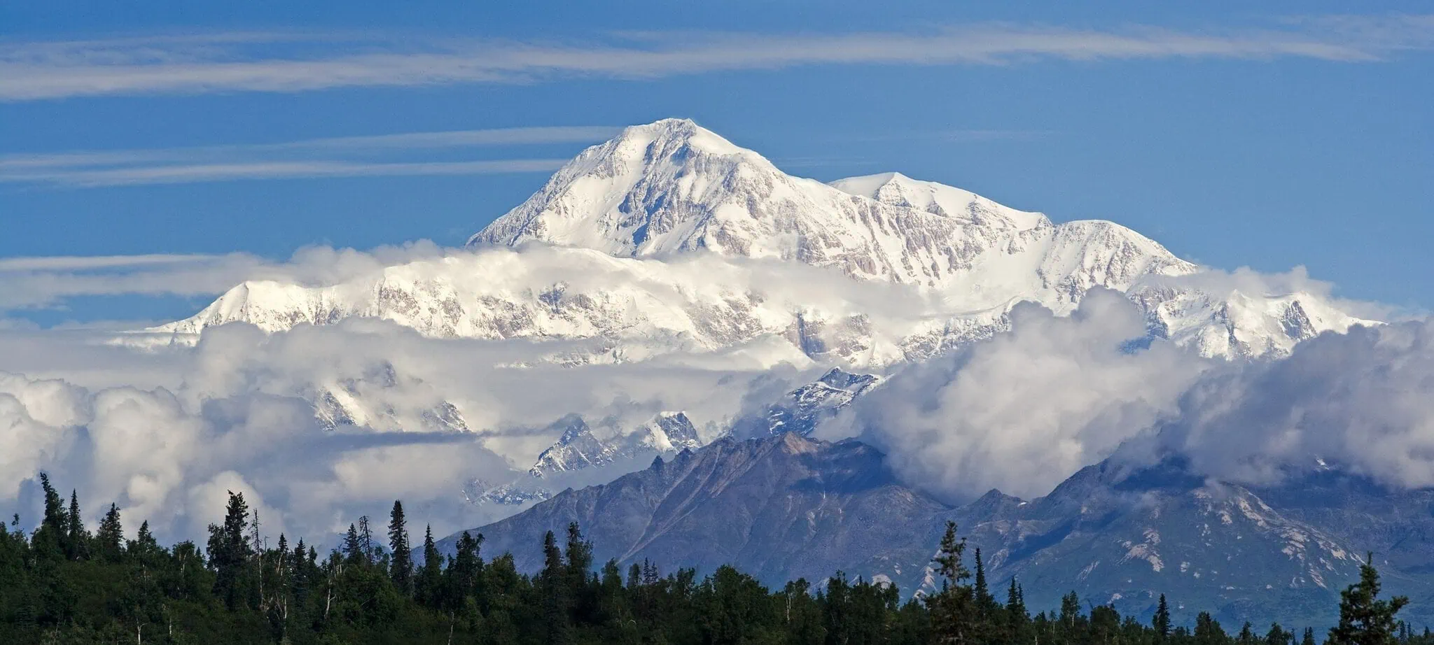 Panorama hory Denali z McKinley Princess Lodge