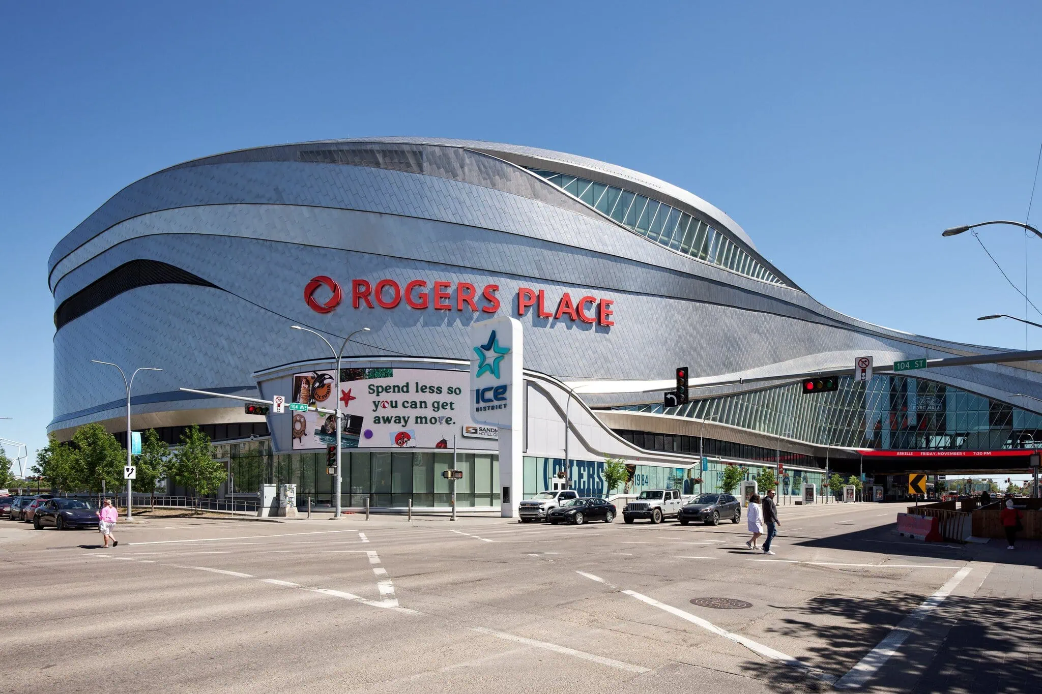 Edmonton, Kanada: 15 tipů, co vidět a dělat 6 Rogers Place — domov Edmonton Oilers