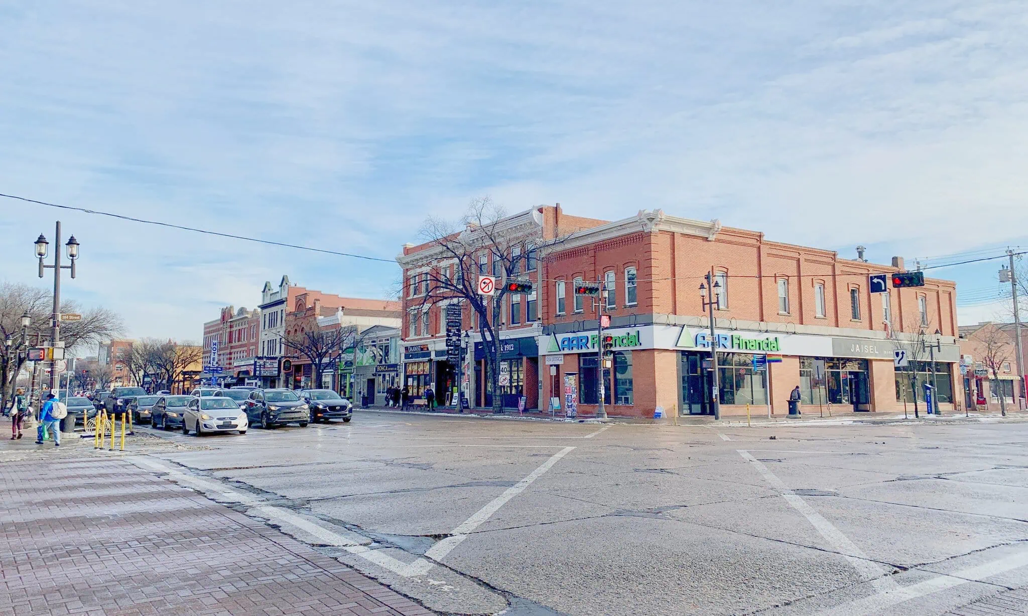 Edmonton, Kanada: 15 tipů, co vidět a dělat 5 Whyte Avenue v historické čtvrti Old Strathcona v Edmontonu