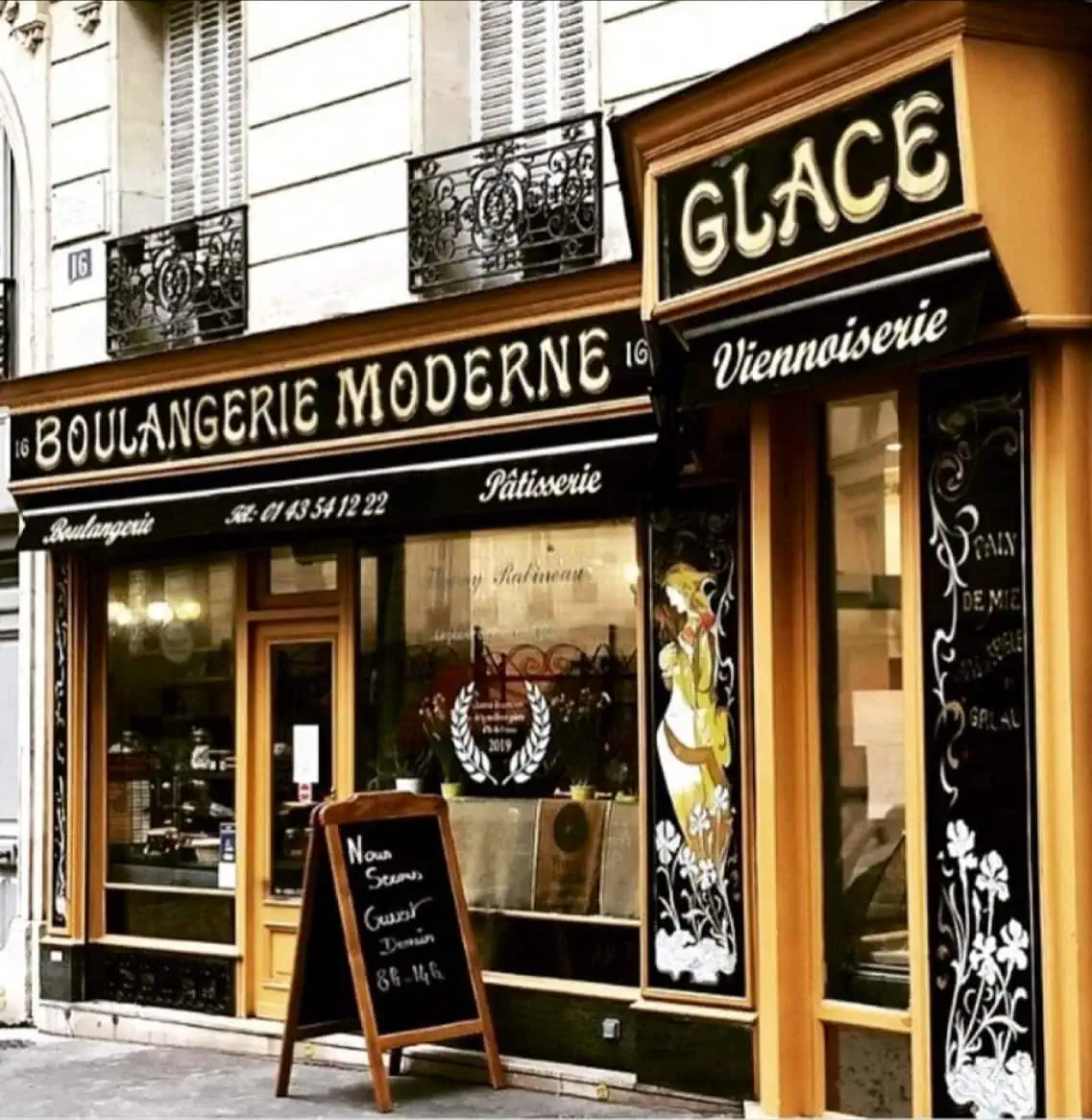 Pekárna Boulangerie Moderne v Paříži známá ze seriálu Emily in Paris
