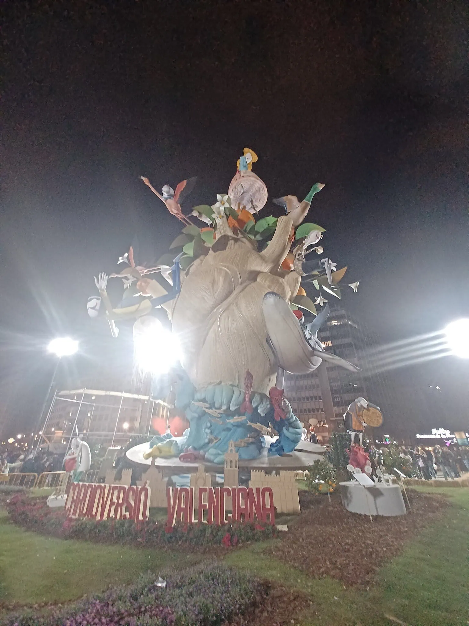 Las Fallas di Valencia: il più grande festival del fuoco di Spagna 11 Rifugiati al Museo Fallero